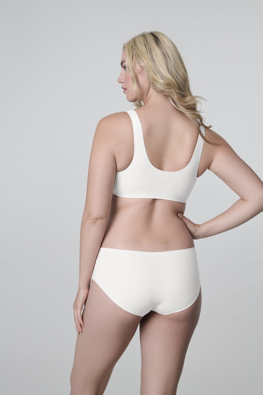 Daily Hipster — White